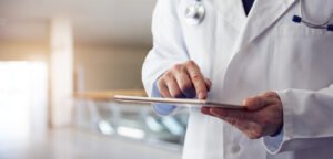 Leia mais sobre o artigo Por que profissionais da saúde deveriam fazer um curso de marketing digital?